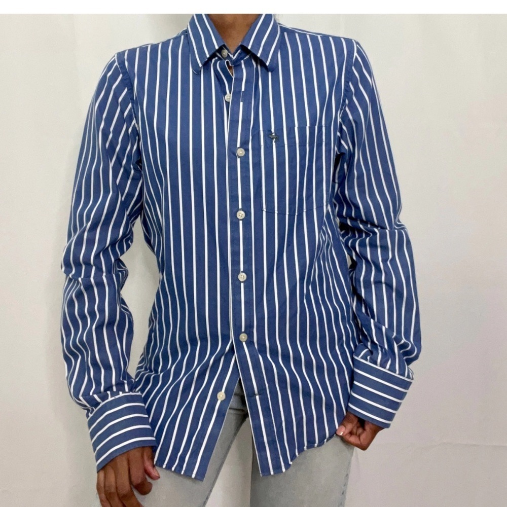 Abercrombie & Fitch Muscle Fit long sleep button up - Picture 8 of 9